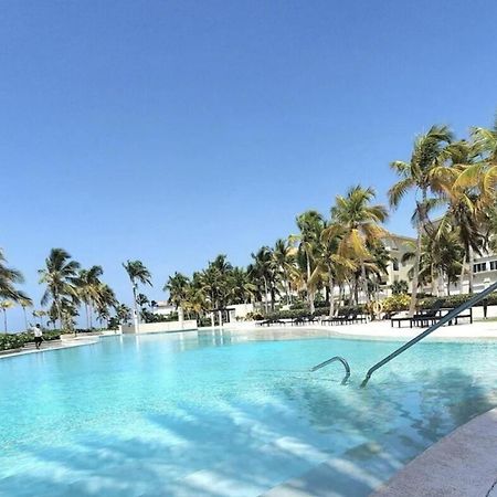 Luxury Marina Front Condo Cap Cana, Пунта Кана Екстериор снимка