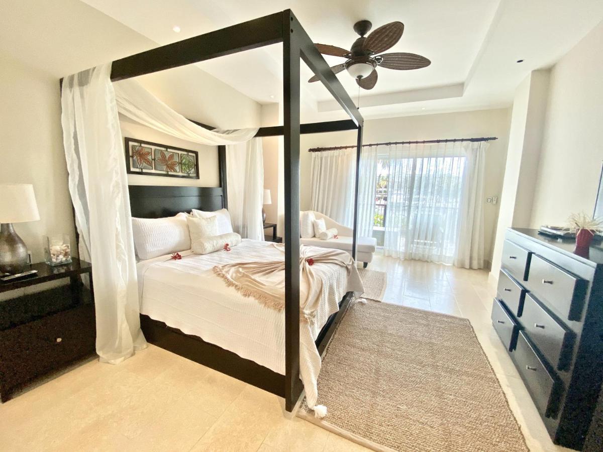 Luxury Marina Front Condo Cap Cana, Пунта Кана Екстериор снимка