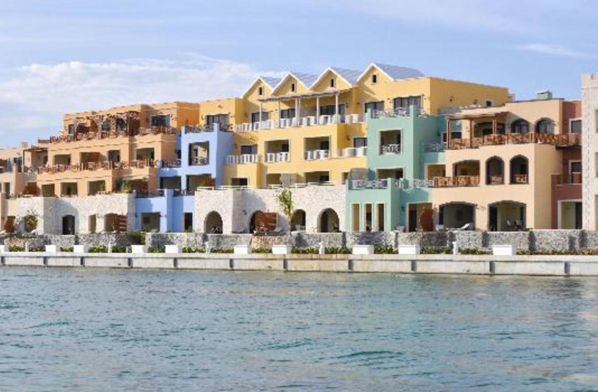 Luxury Marina Front Condo Cap Cana, Пунта Кана Екстериор снимка