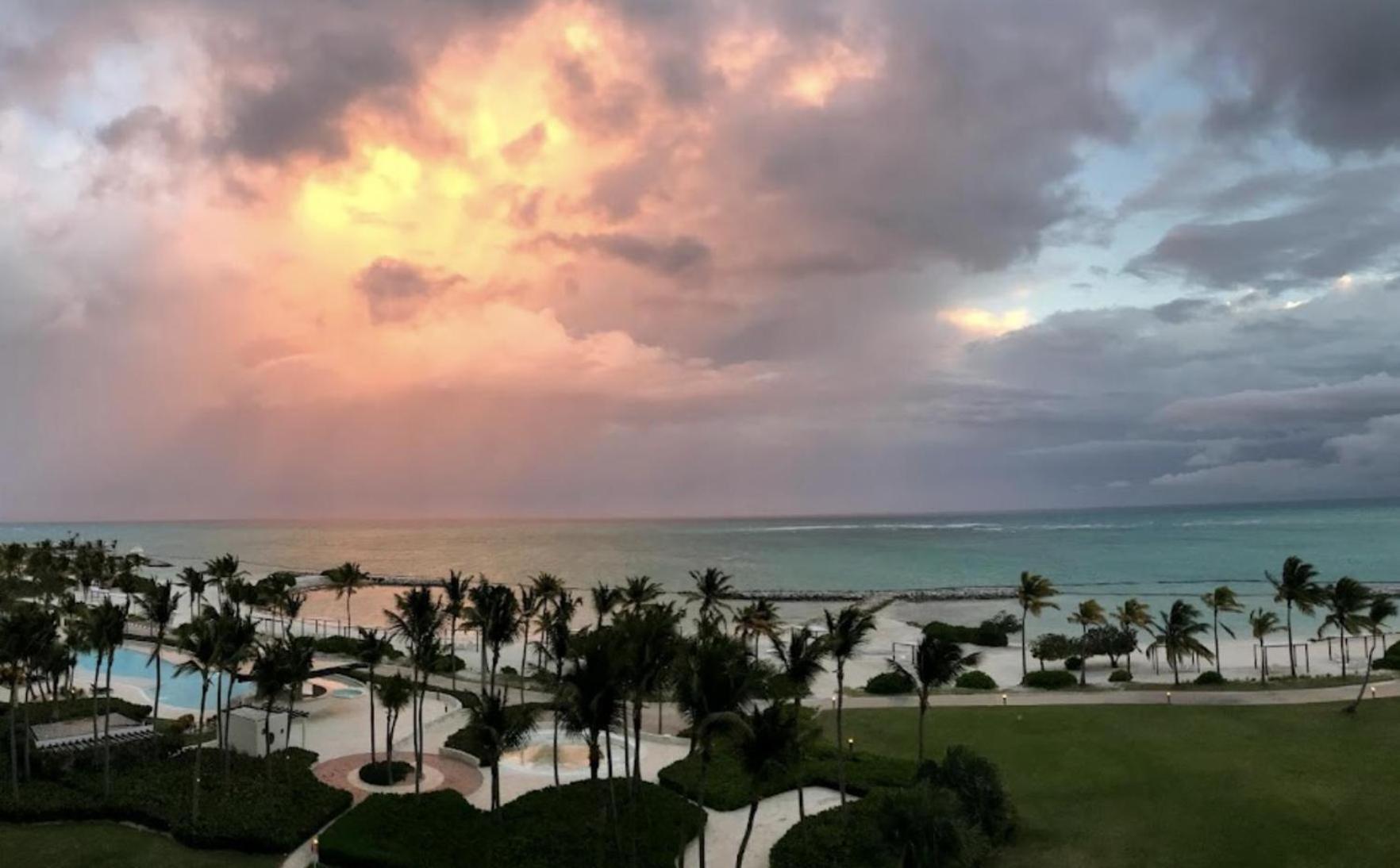 Luxury Marina Front Condo Cap Cana, Пунта Кана Екстериор снимка